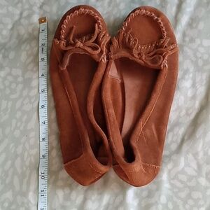 Sz 10 Minnetonka Suede Moccasins, Like New! Professionally Cleaned, Beautiful!!!